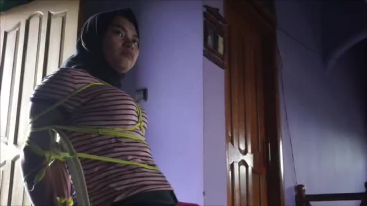Ukhti BDSM Pasrah Mau Diapain Aja