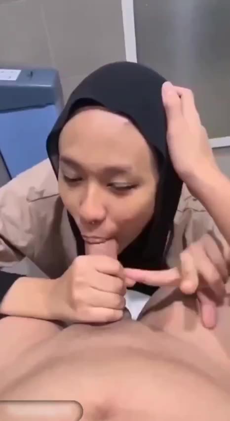 hijab indo main di ruang ganti