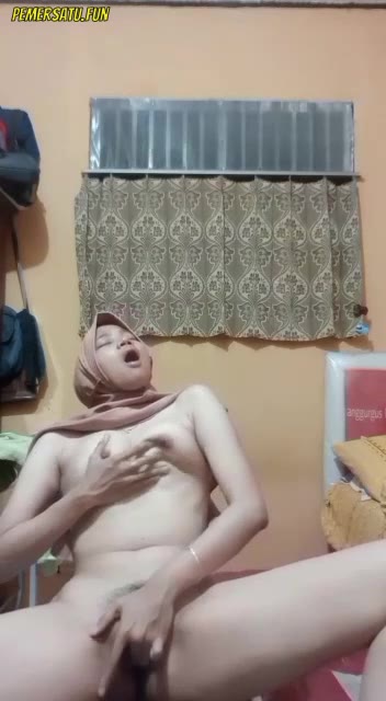 HIJABERS TOCIL OMEK SQUIRT