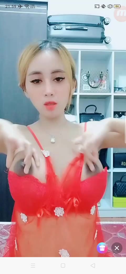 Live Show Miss V