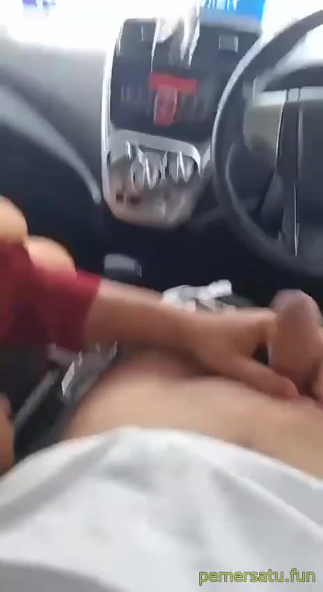 kompilasi hijab abg 18yo di mobil 25juni