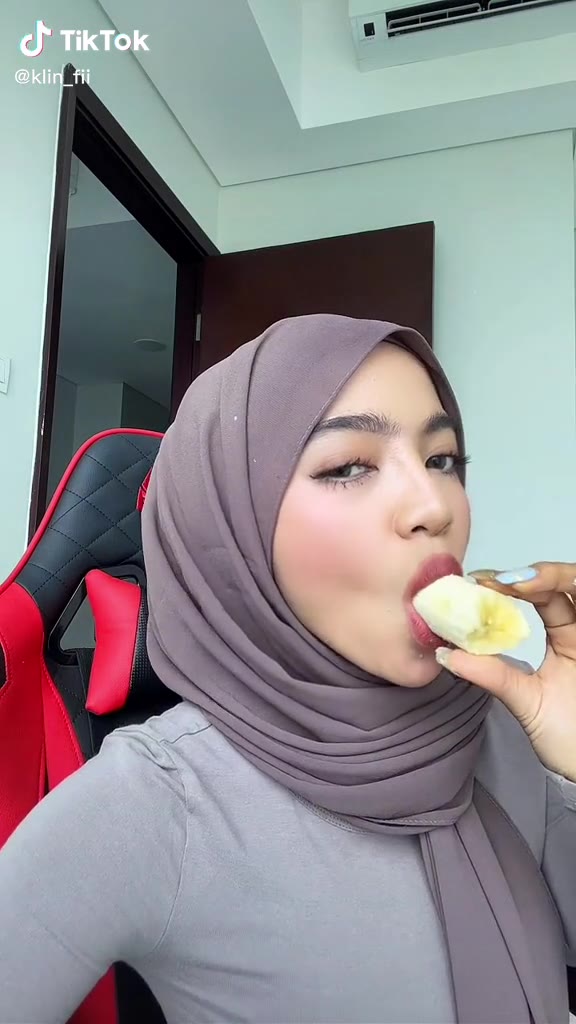 OKLINFIA TIKTOK - 3 - t9of3mz0xb4g - Bokep Indo - porno.bokepindo.com.co