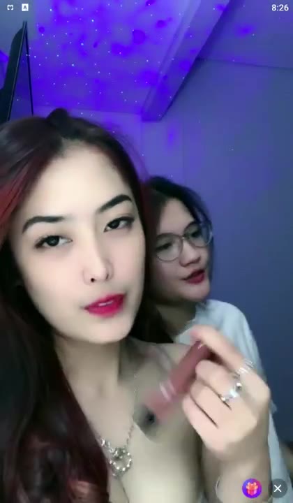 LIVESHOW LESBI 2 CEWE CANTIK GINI EMANG THE BEST ???????? - t30i4p83tkl2 - Bokep Indo - porno.bokepindo.com.co