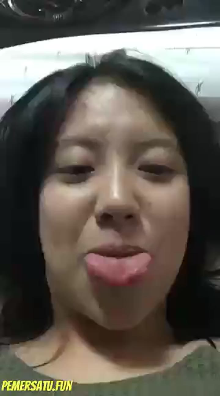 Clouie ABG Sepong Ngentot Tersebar Part (1) - 5daxwz03r5hp - Bokep Indo - porno.bokepindo.com.co