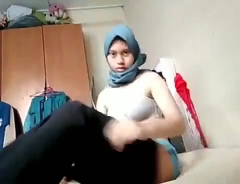 Jilbab Biru Headset Remas Remas - Playbokep