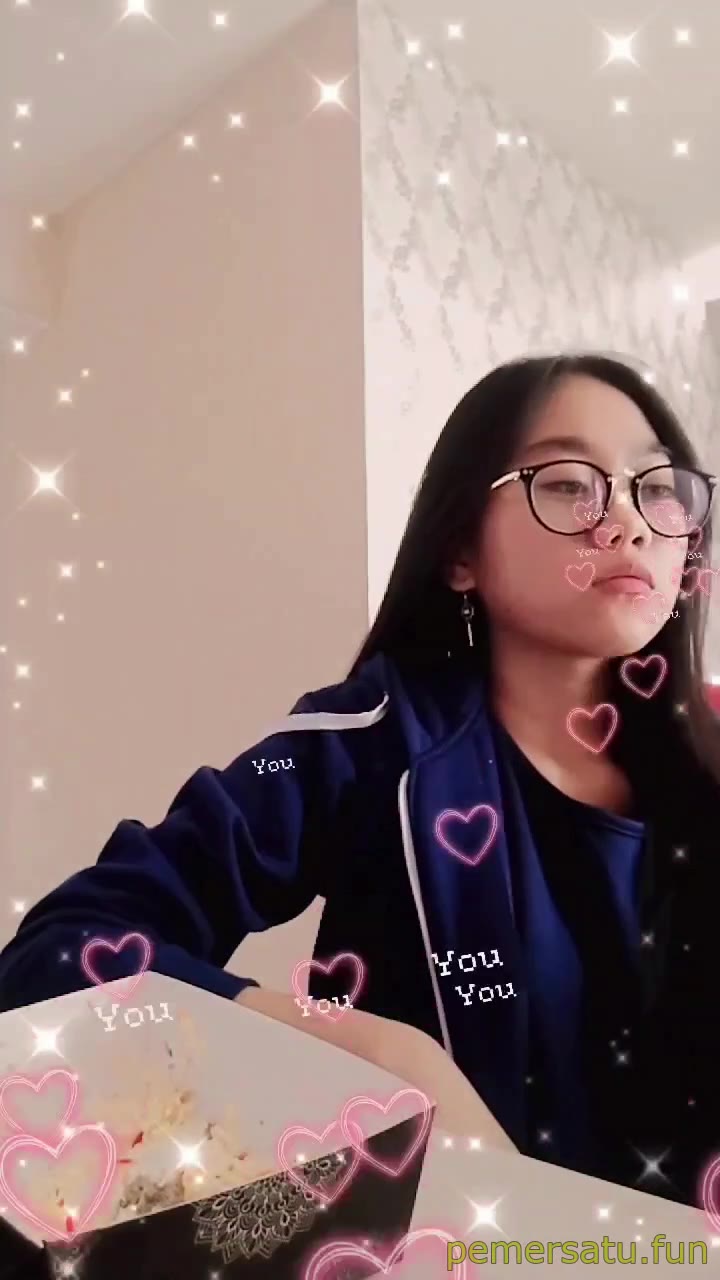 Watch abg lugu berkacamata bernama Cindy yang viral di tiktok (7) - Bokep Indo - doooood.co
