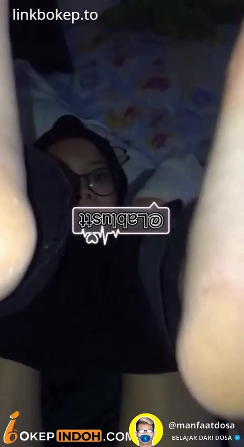 Hijab Imut Kacamata Sepulang Ngaji