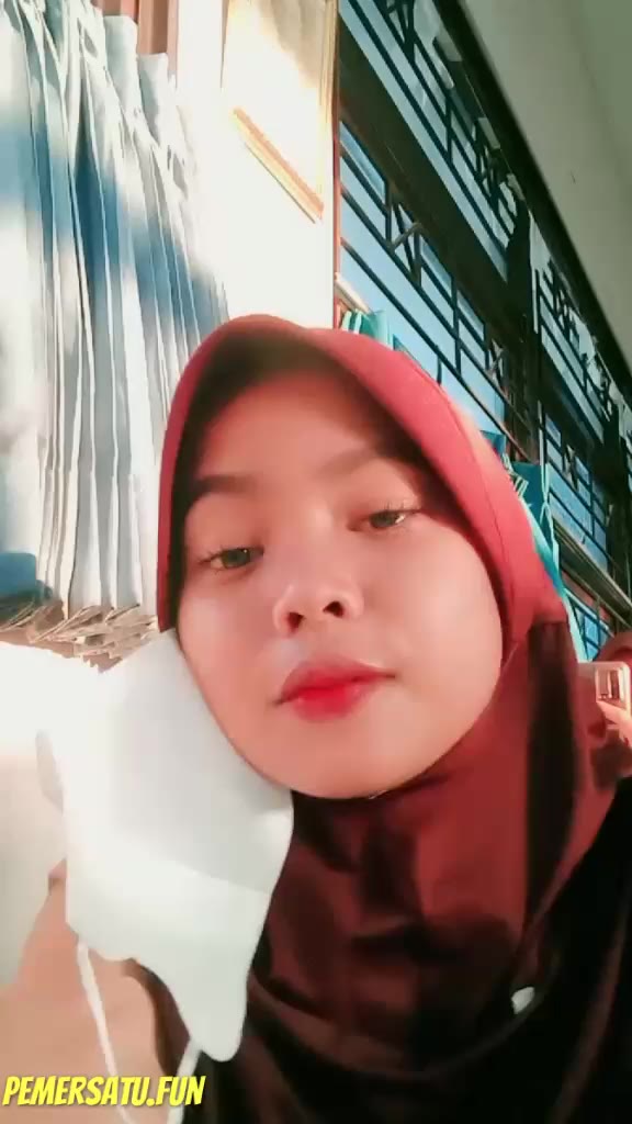Elina Jilbab Gemoy 18yo Suka Colmek Toket Gede Part (3) - tfggk2w339gh - Bokep Indo - porno.bokepindo.com.co