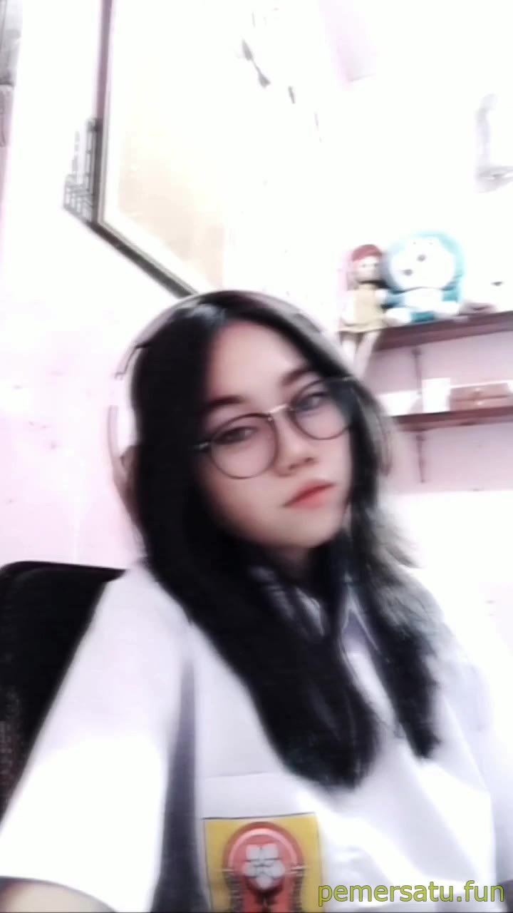 Elia ABG 18yo Kacamata Lugu Imut Bugil Colok Memek Becek (62) - 0iov0tl9sved - Bokep Indo - porno.bokepindo.com.co