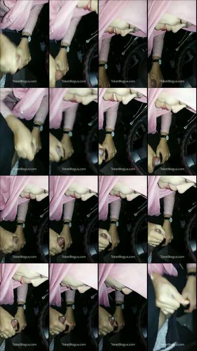 Jilbab pink kocok kontol sampe keluar