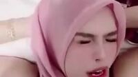 Jilbab Diyana Sakura Crot di Muka B...