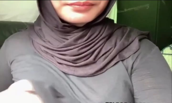Hijab hitam